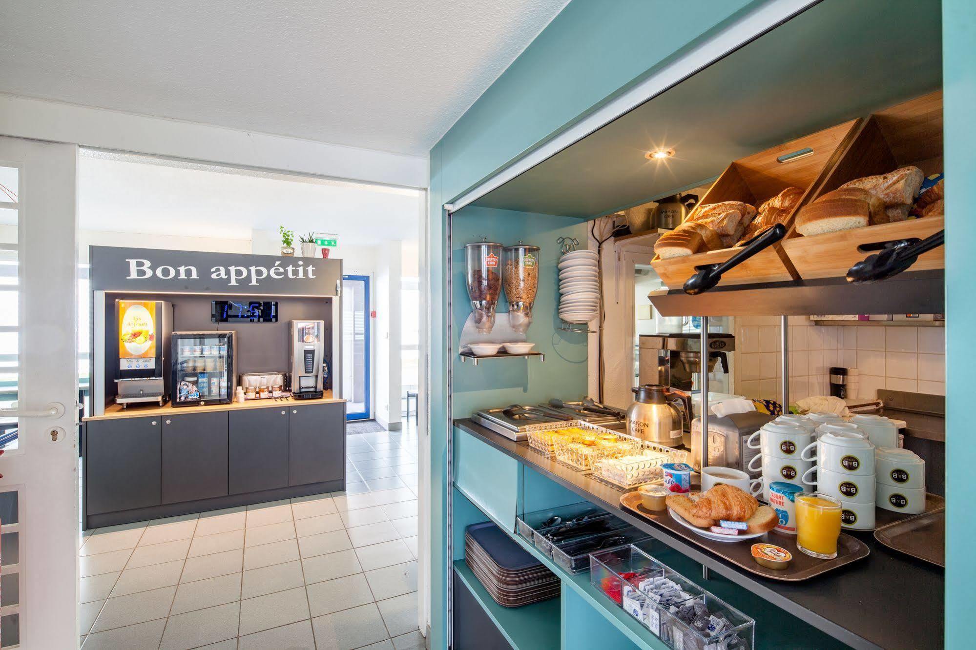 B&B Hotel Orgeval מראה חיצוני תמונה